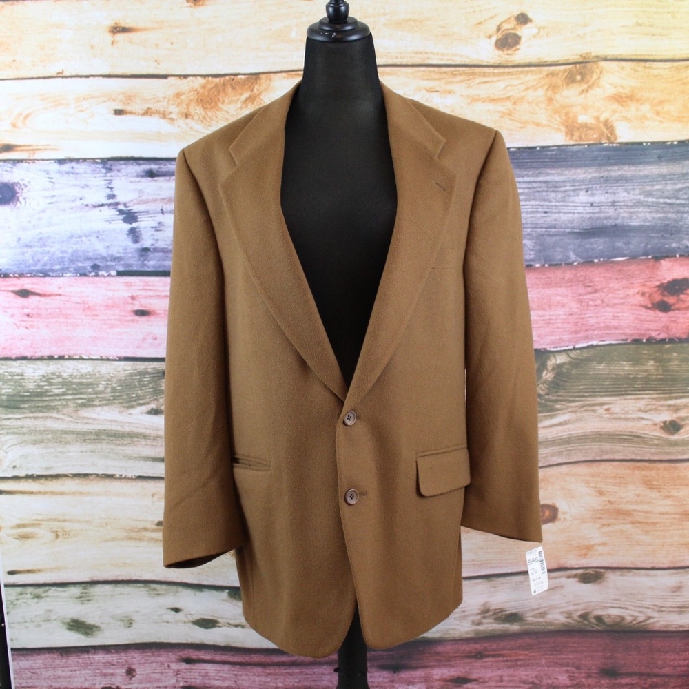 Saks Fifth Ave Burberry Coat NWT 44R Single Men